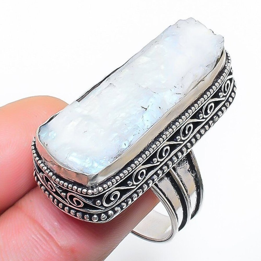 Natural Moonstone Gemstone Hand Set into 925 Sterling Silver Ring, NWT